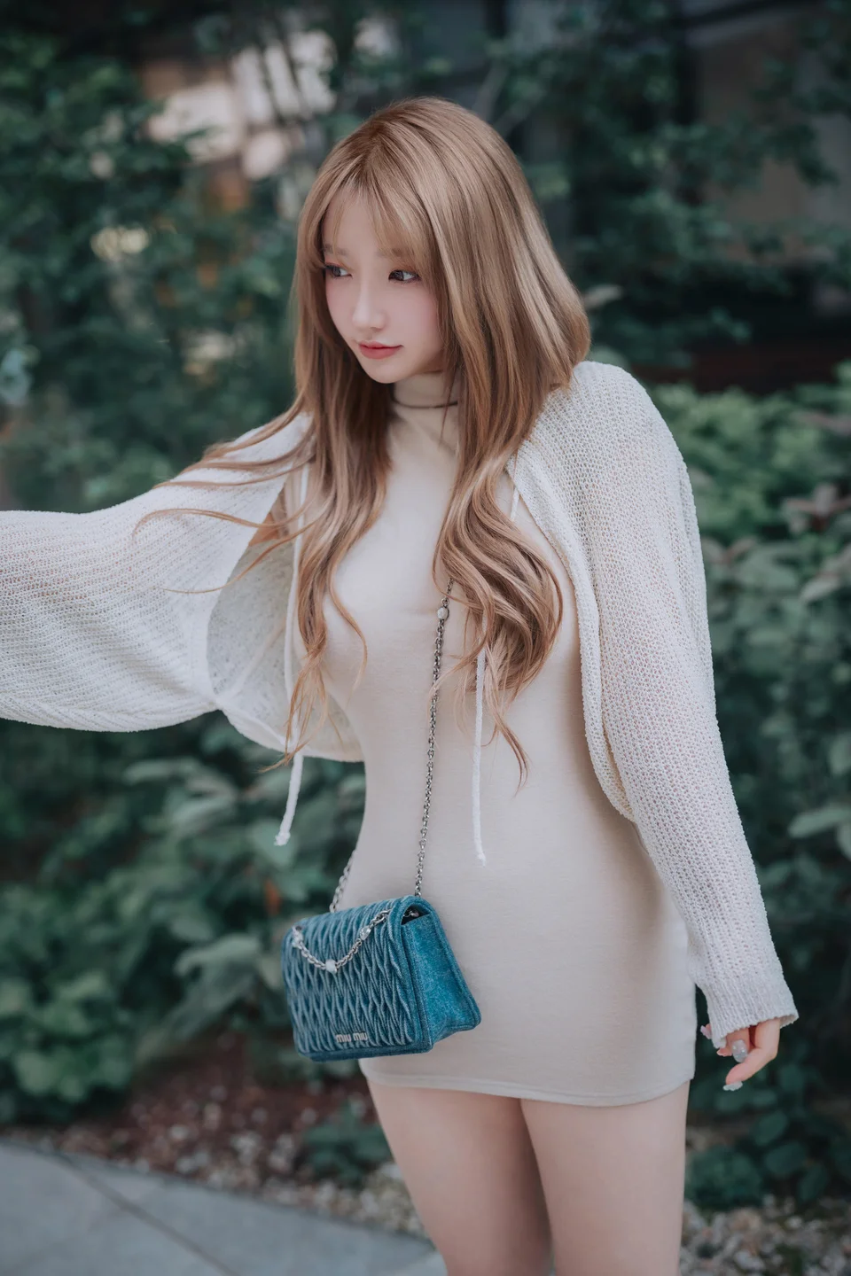 孙乐乐(Son Ye-Eun)-115 Happy Solo Birthday [251P-982MB] tg@simisebaisi 【丝足阁】008.webp